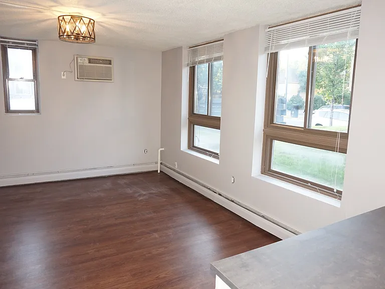 2500 Colfax Apartments — Photo 21