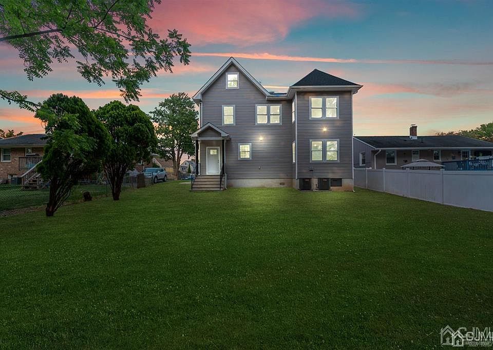 8 Gurley Rd, Edison, NJ 08817 Zillow