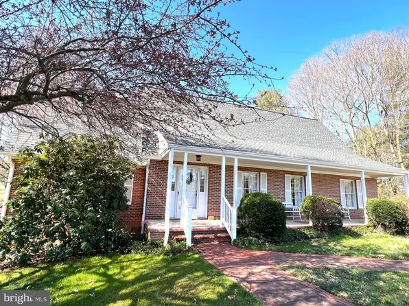 70 Beeline Pl, Shepherdstown, WV 25443