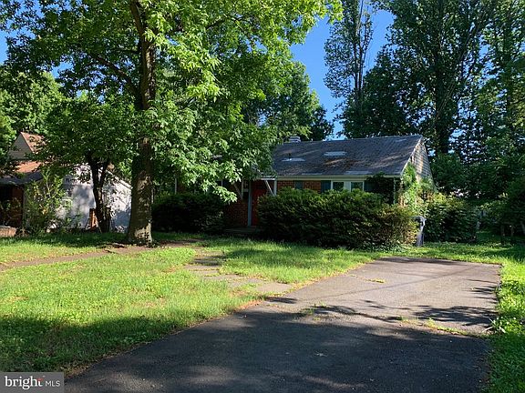 5th image of 7229 Deborah Dr