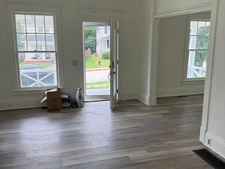 25 Samuels Ave — Photo 9