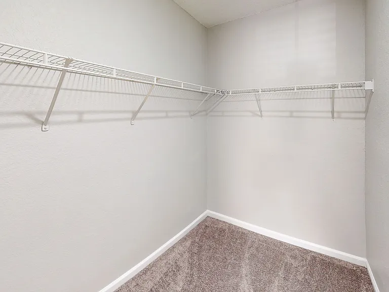 Crystal at Harwell — Photo 22