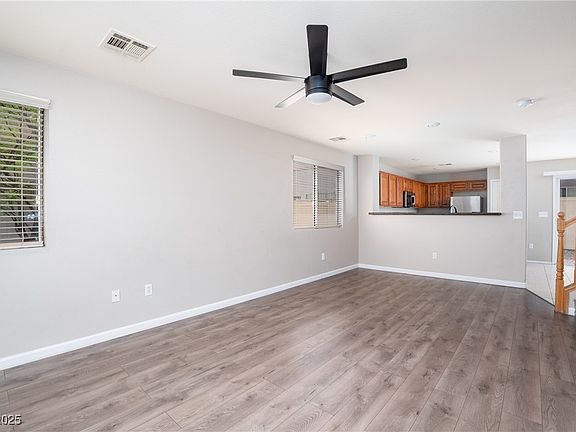 5th image of 8174 Amphora St