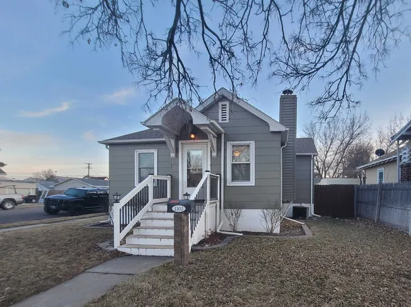 1302 W 3rd, North Platte, NE 69101