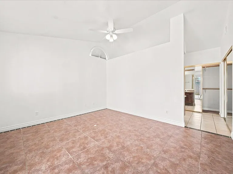 8408 Silver Run Way — Photo 15