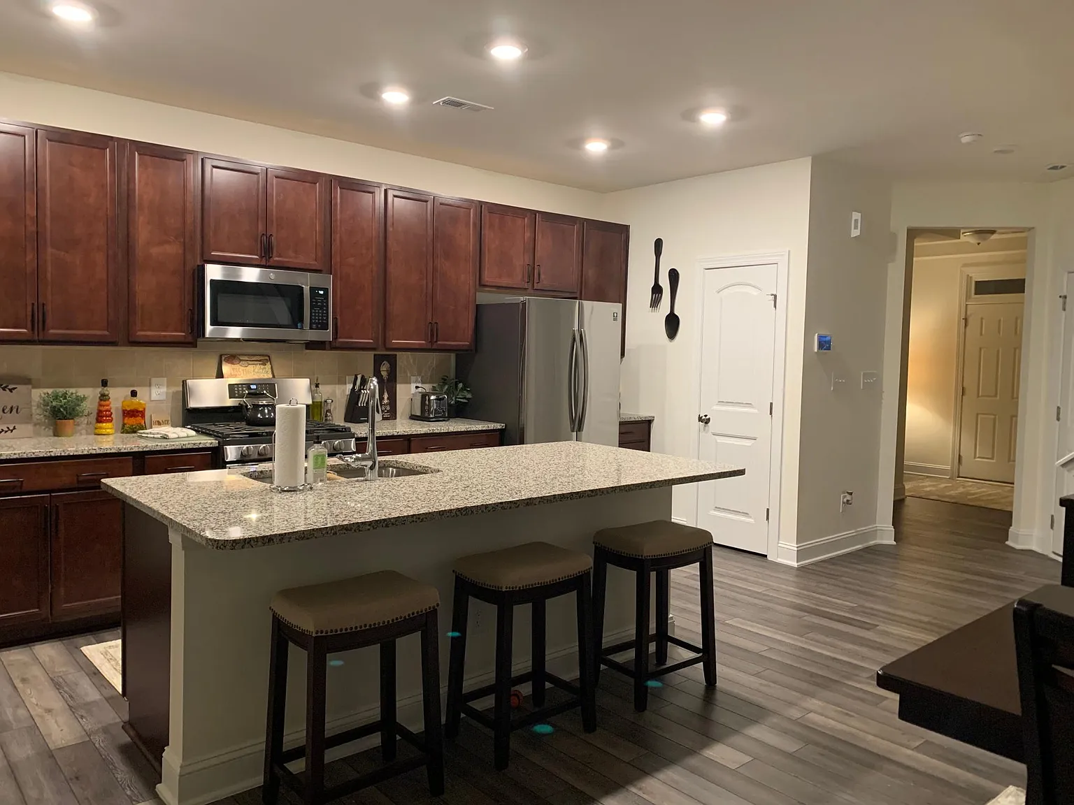 1135 Arbor Edge Ln — Photo 2