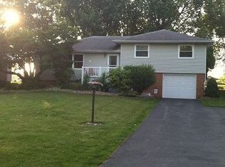 540 Greenway Ave, Colona, IL 61241