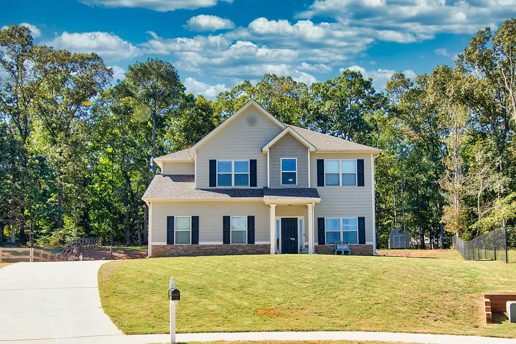 1437 Averys Walk photo 1