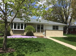 508 Rose Ann Dr, Burlington, WI 53105