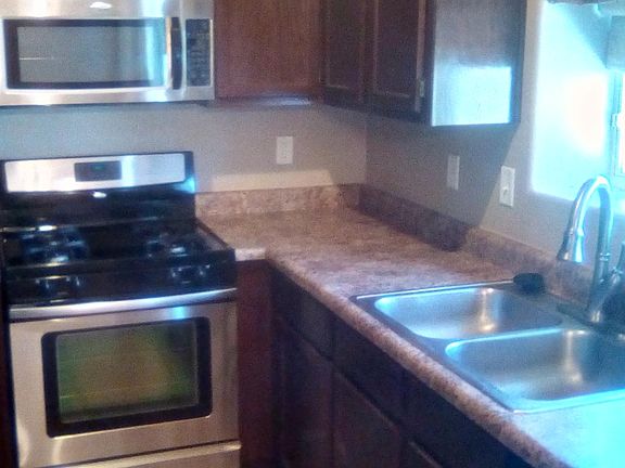 2nd image of 468 Viale Lungo Ave
