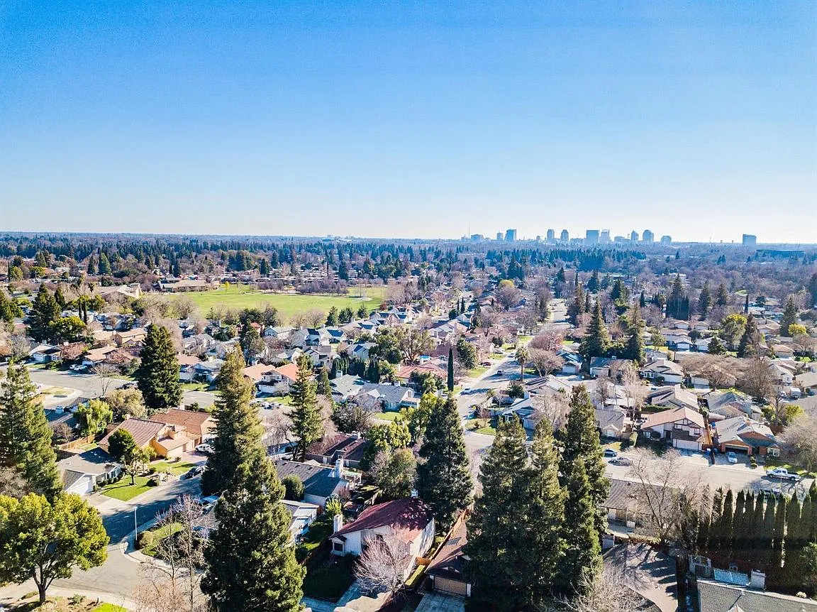1840 Azurite Way photo 1