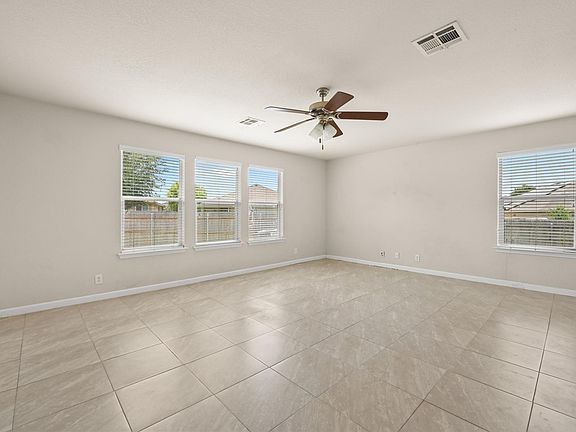5th image of 229 Capistrano Dr