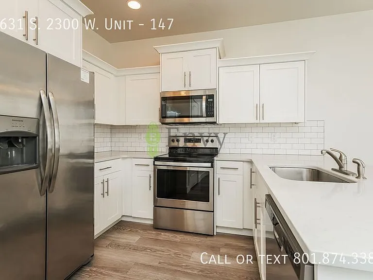 2631 S 2300 W #147 — Photo 9