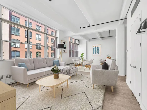 970 Kent Ave APT 208, Brooklyn, NY 11205