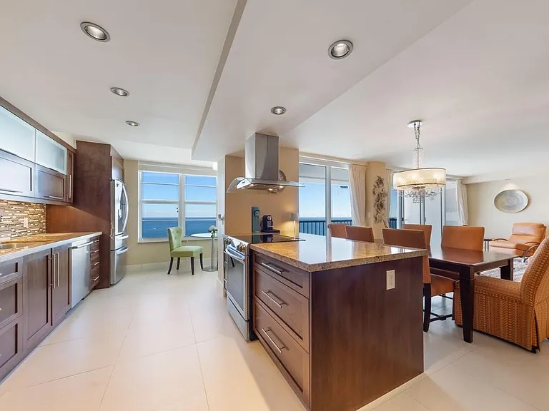 4280 Galt Ocean Dr #29C — Photo 9