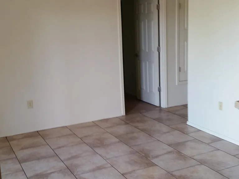 2300 Stern Dr #220 — Photo 3