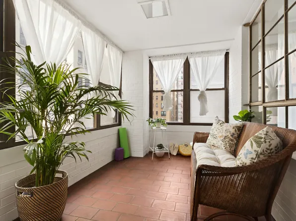 47 East 87th Street 5B image 1 of 11