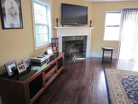 2nd image of 7 Plantation Dr