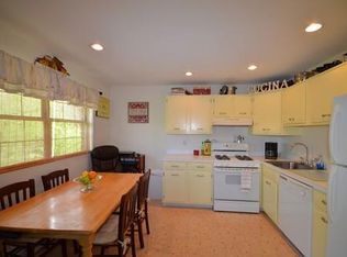 25 Edgelawn Ave APT 12, North Andover, MA 01845