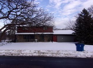 1420 W 104th St, Bloomington, MN 55431