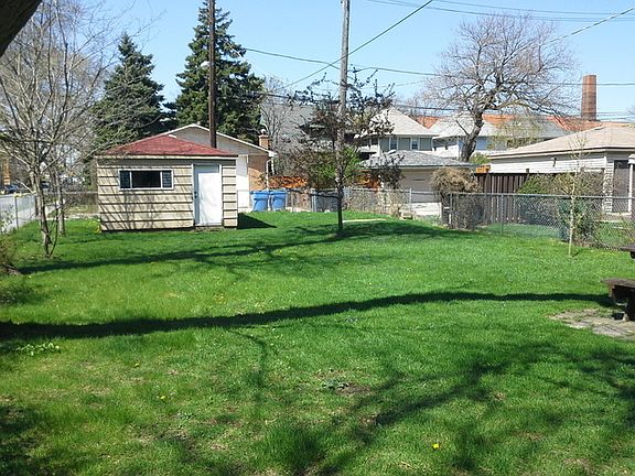 2nd image of 3600 N Keeler Ave