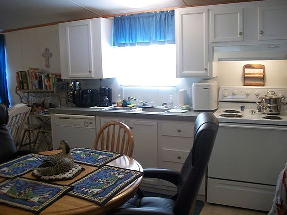 5th image of 3424 Manitou Dr