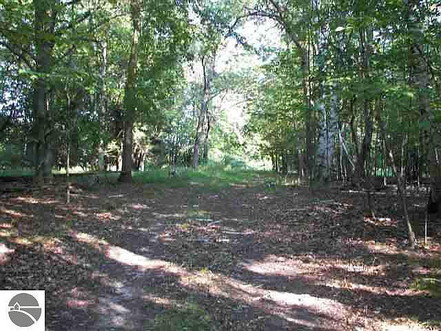 2nd image of 0 Laidlaw Rd