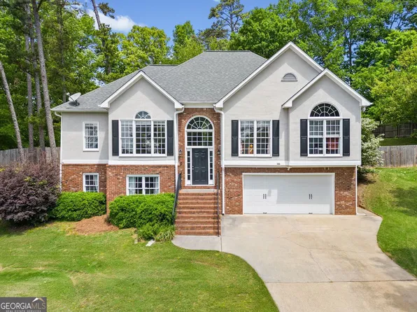 47 Centerport Dr, White, GA 30184