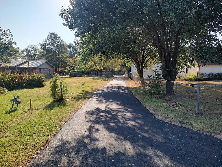 654 N Page Rd — Photo 3