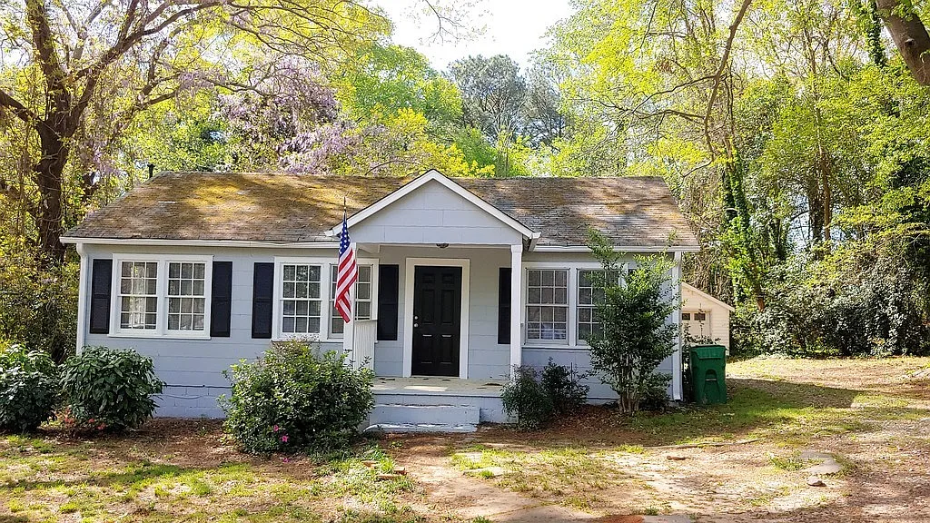 Building Photo - 4433 Highland Rd