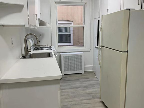 4th image of 5969 61st St Floor 2