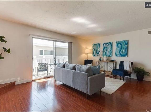 3rd image of 2411 Prospect Ave APT 216