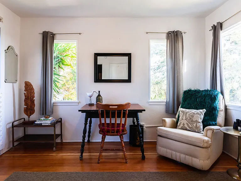 5296 Alta Vista St #B — Photo 1