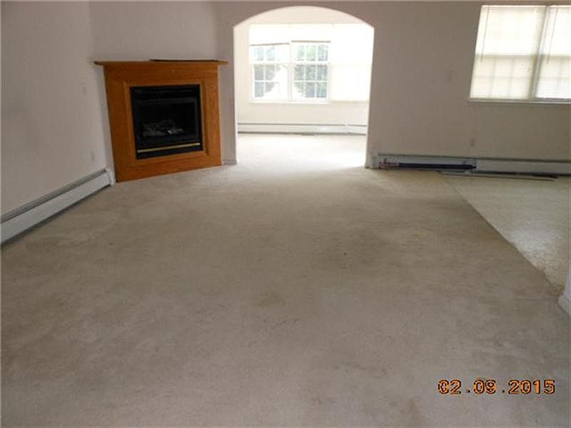 2nd image of 224 S Landing Dr