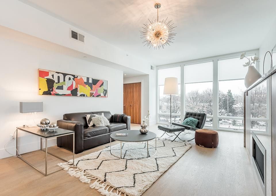 1st image of 4255 Sheridan Ave S #201