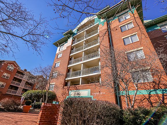 2nd image of 610 N West St APT 106
