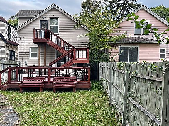 3rd image of 15904 La Salle Blvd