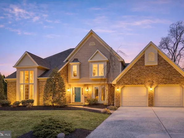 2312 Fox Hollow Rd, Harrisburg, PA 17112