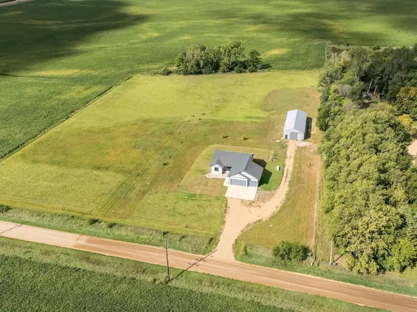 27575 475th Ave, Worthing, SD 57077