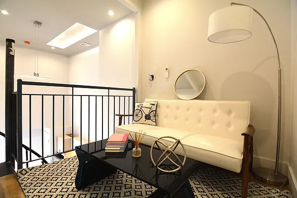 Rented by Hagstrom Management Inc | media 6