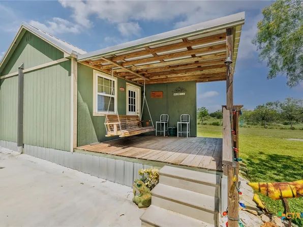 (undisclosed Address), Gonzales, TX 78629