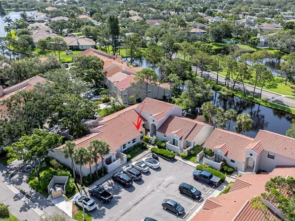 4783 Palermo Ct NE, Saint Petersburg, FL 33703