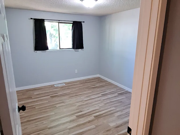 1316 S Woodlawn St — Photo 31