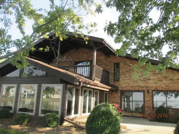 68 Southmoor Shrs, Saint Marys, OH 45885