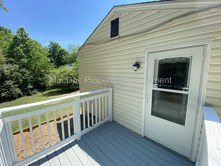 16623 Braswell St — Photo 31