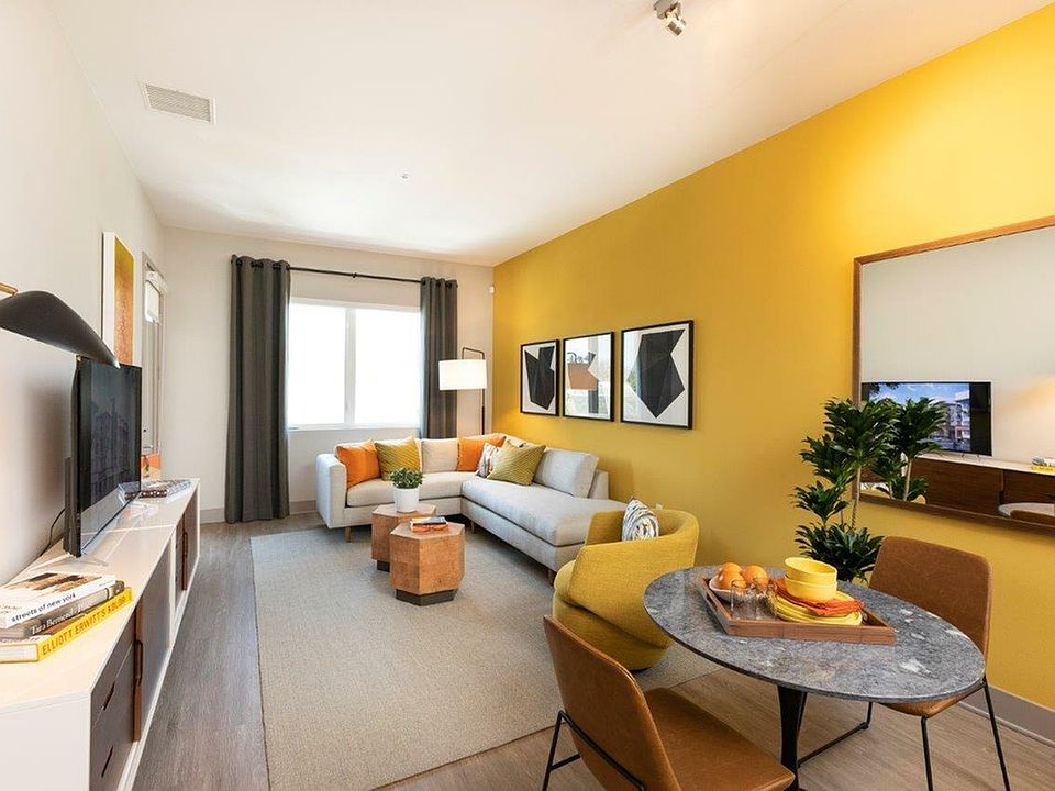 Smooth flow from room to room