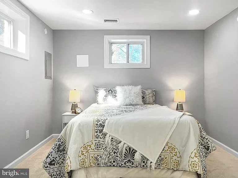 6621 Hallwood Ave — Photo 30