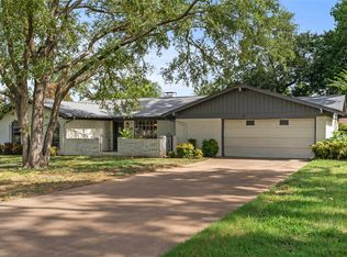 2227 Ridge Ln, Grapevine, TX 76051