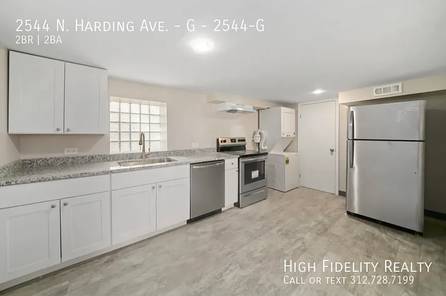 Building Photo - 2544 N Harding Ave #G