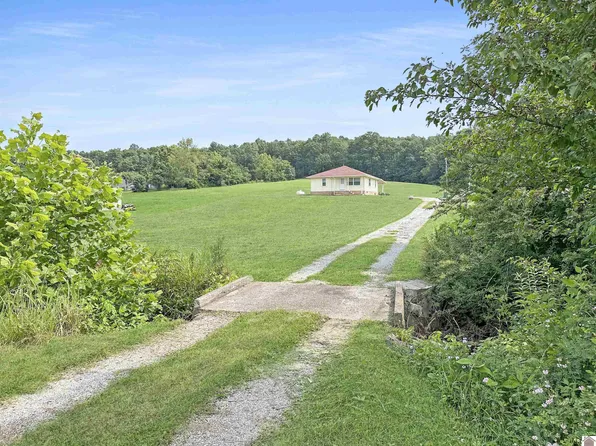 950 Farmersville Rd, Princeton, KY 42445